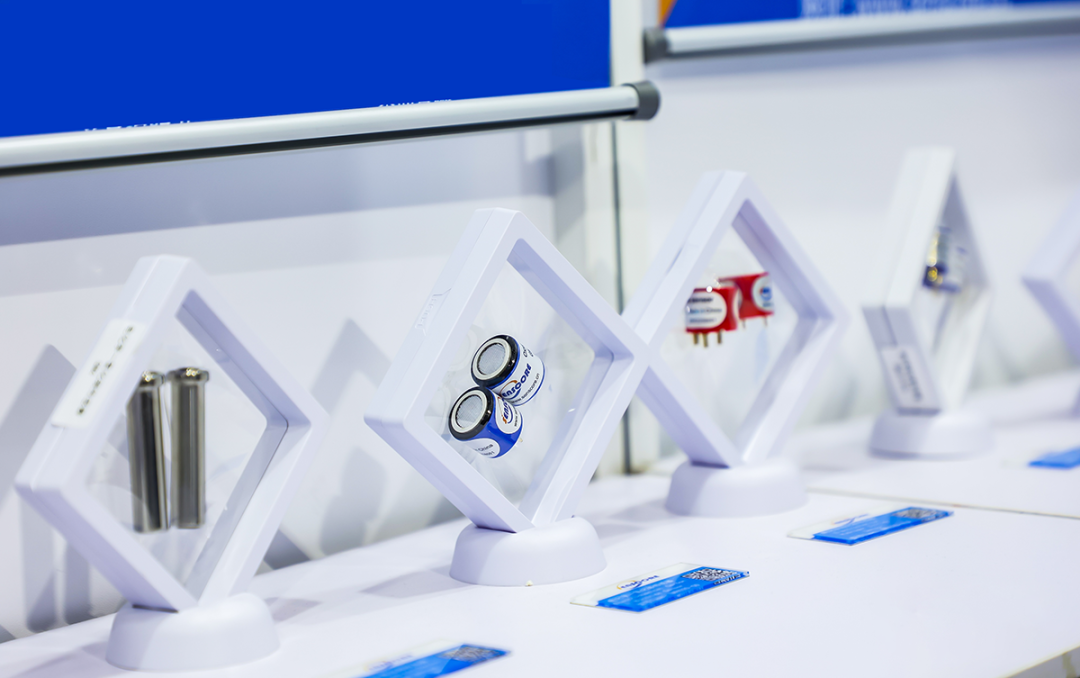 640 (10).png 640 (10).png