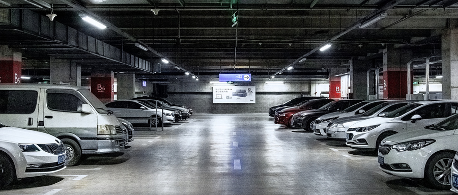 摄图网_501224100_wx_地下车库停车场(企业商用).jpg 摄图网_501224100_wx_地下车库停车场(企业商用).jpg