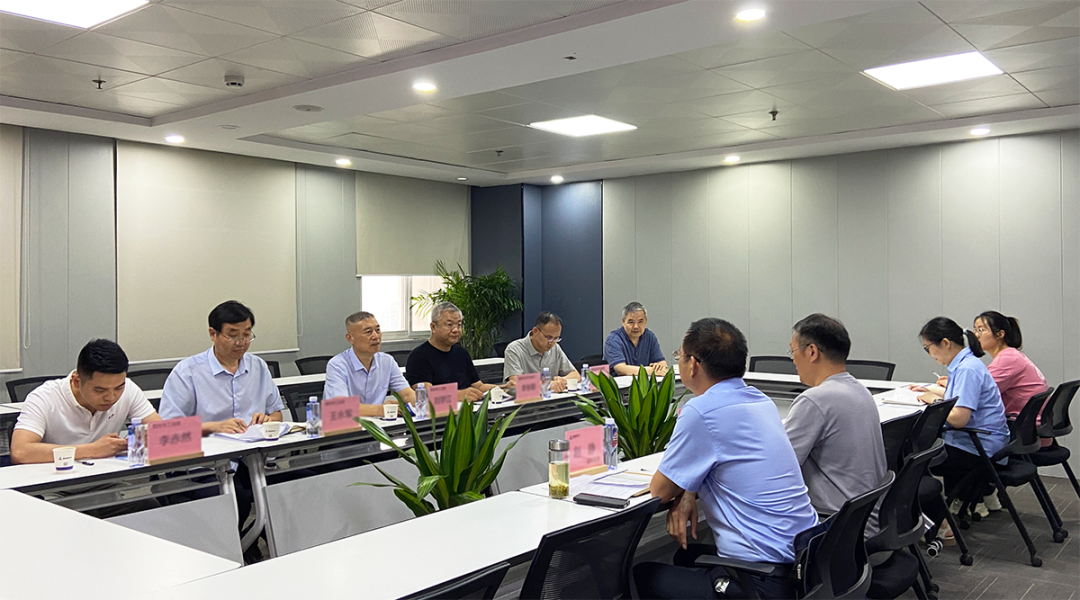 热烈欢迎郑州市工信局领导莅临驰诚电气调研指导